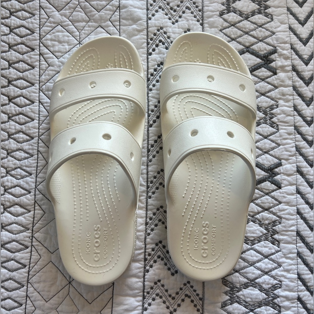 Classic Croc Sandal!